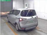 TOYOTA SIENTA 2