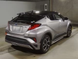 Toyota C-HR 13