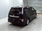 TOYOTA ISIS 1800cc 4