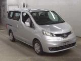 NISSAN NV 200 4