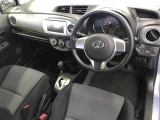 TOYOTA VITZ 1000 cc 3