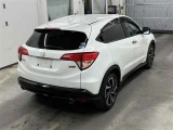 HONDA VEZEL1500cc 4