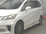 HONDA FREED 1500 сс 3