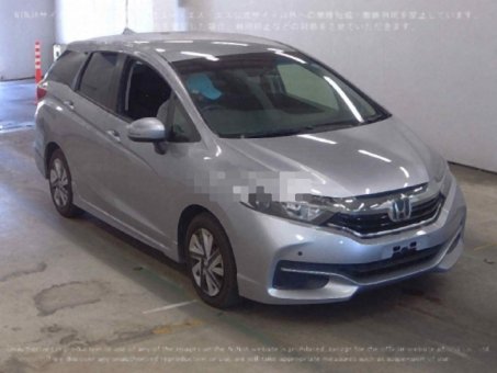 HONDA SHUTTLE 2018 серебристый GK8 G HONDA SENSING FA   1500 cc , 32000 km