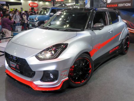 SUZUKI